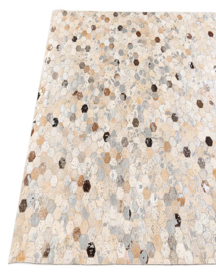 Detail image of  4' 7 x 6' 7 Cowhide Stocks Rug