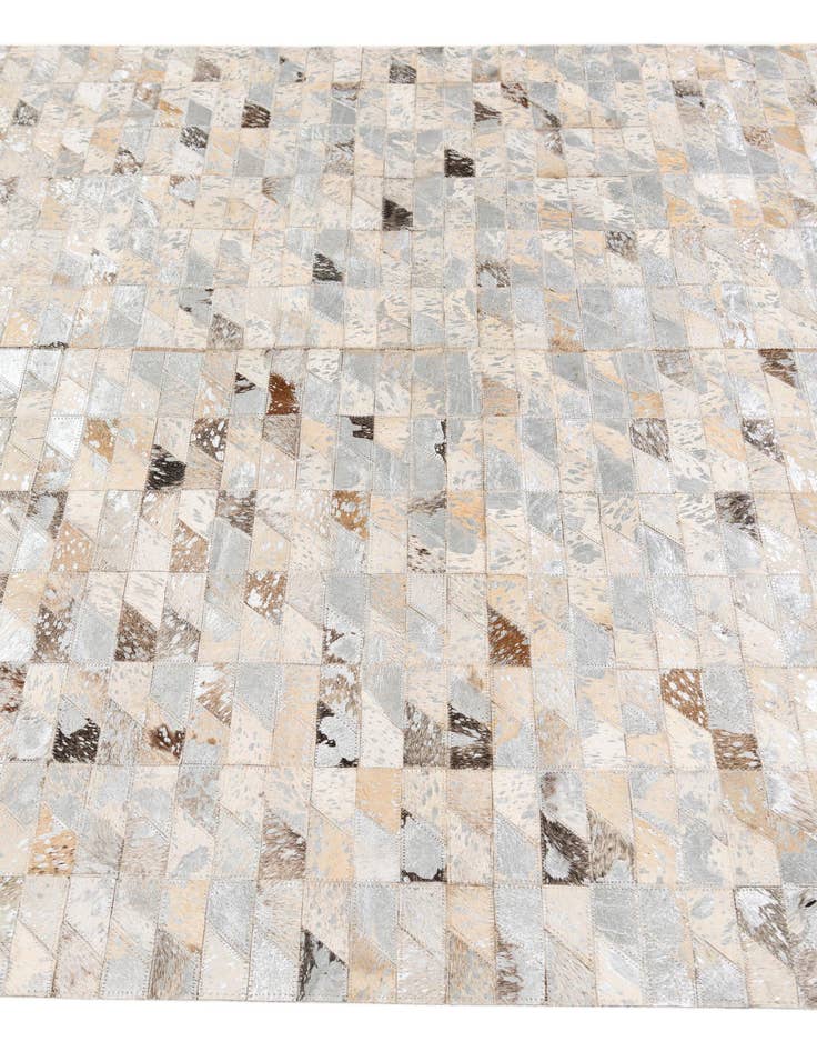 Detail image of  4' 6 x 6' 6 Cowhide Stocks Rug