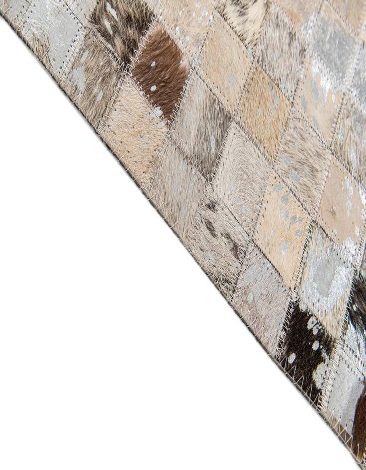 Detail image of  4' x 5' 7 Cowhide Stocks Rug