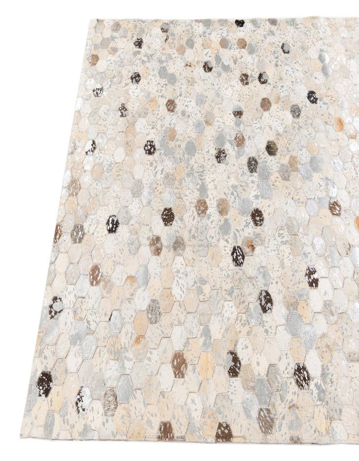 Detail image of  4' x 5' 7 Cowhide Stocks Rug