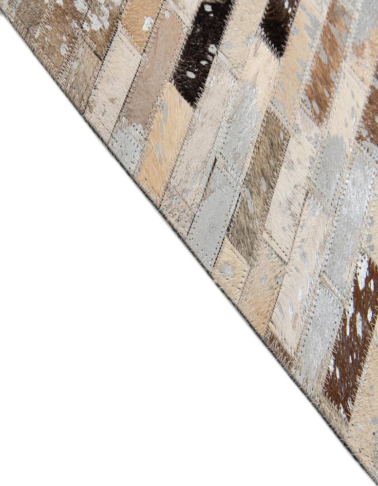 Detail image of  4' x 4' 8 Cowhide Stocks Rug