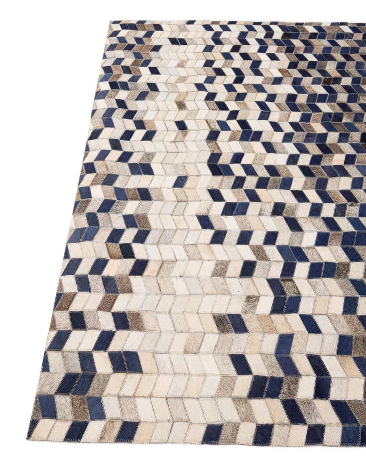 Detail image of  4' 4 x 6' 2 Cowhide Stocks Rug