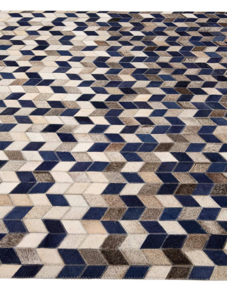 Detail image of  4' 4 x 6' 2 Cowhide Stocks Rug