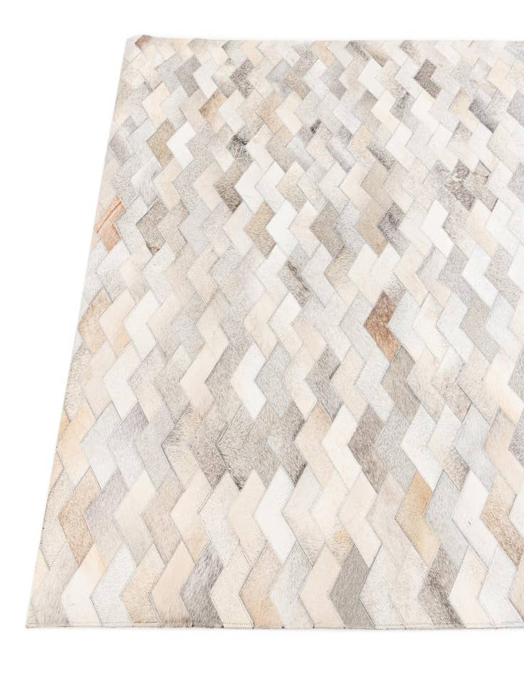 Detail image of  4' 1 x 6' Cowhide Stocks Rug