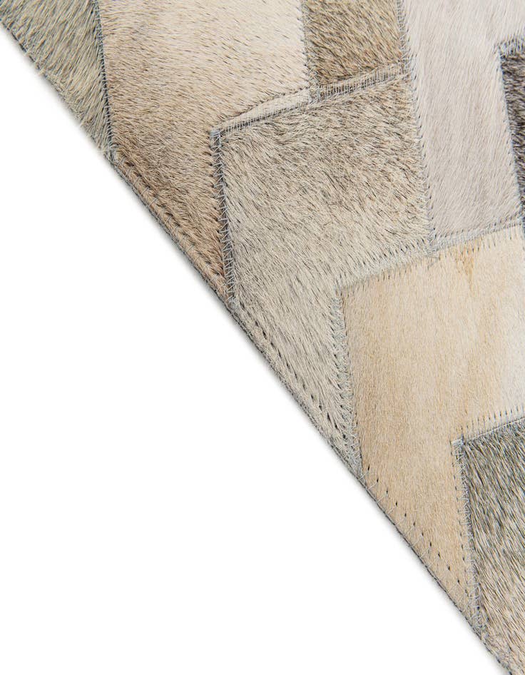 Detail image of  4' 1 x 6' Cowhide Stocks Rug