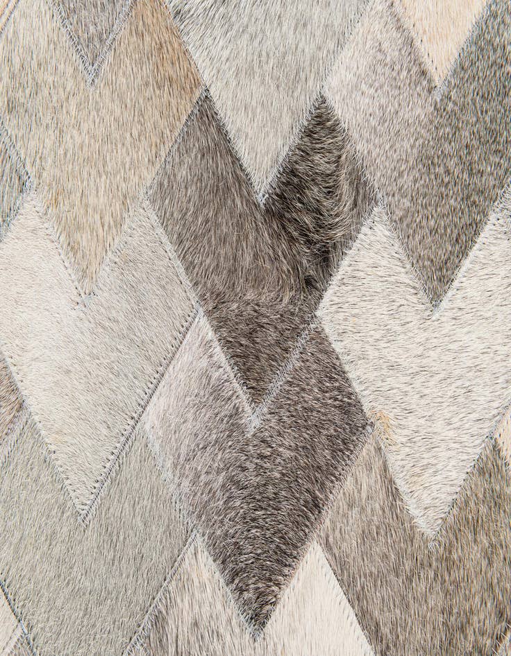 Detail image of  4' 1 x 6' Cowhide Stocks Rug