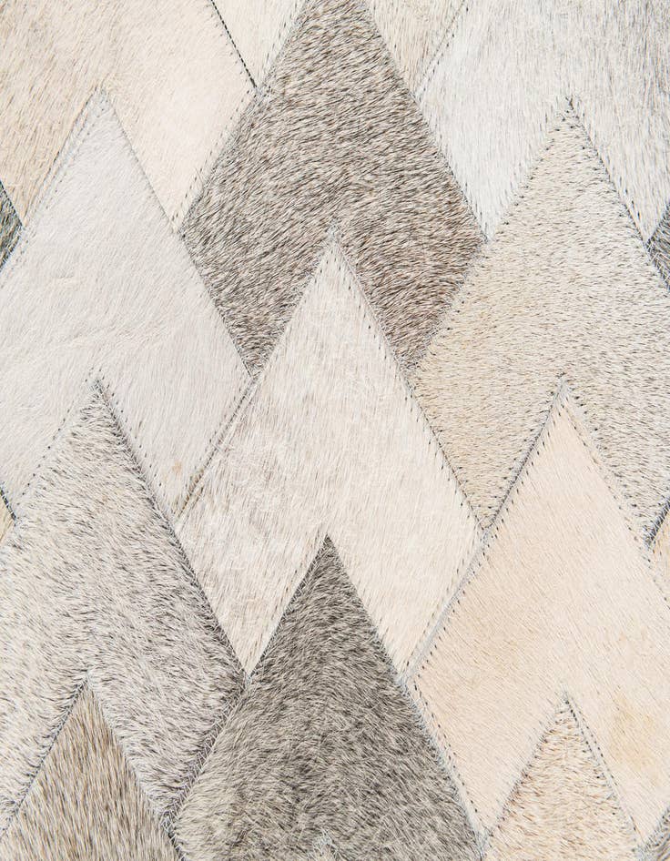 Detail image of  4' 1 x 5' 11 Cowhide Stocks Rug