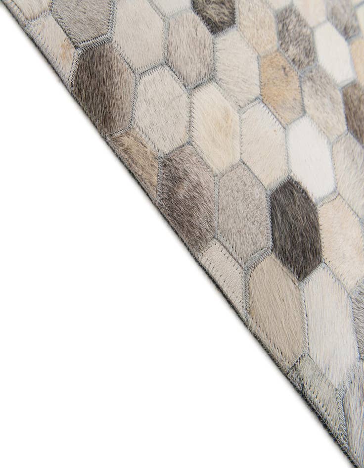 Detail image of  4' x 5' 10 Cowhide Stocks Rug