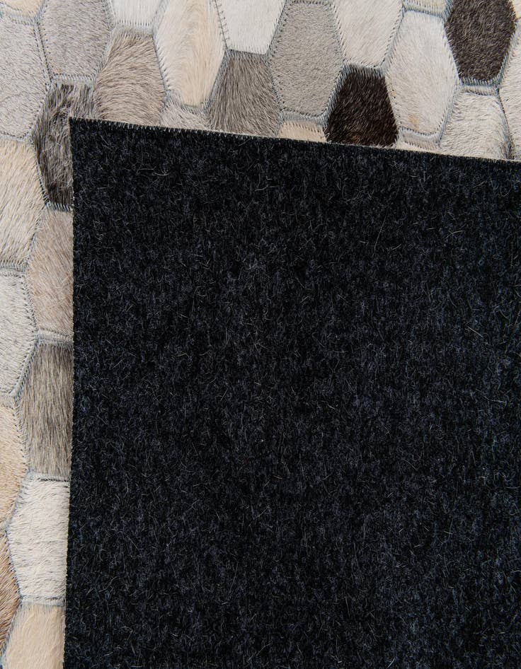 Detail image of  4' x 5' 10 Cowhide Stocks Rug