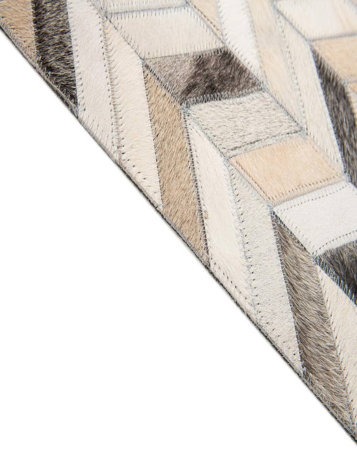 Detail image of  4' x 6' Cowhide Stocks Rug