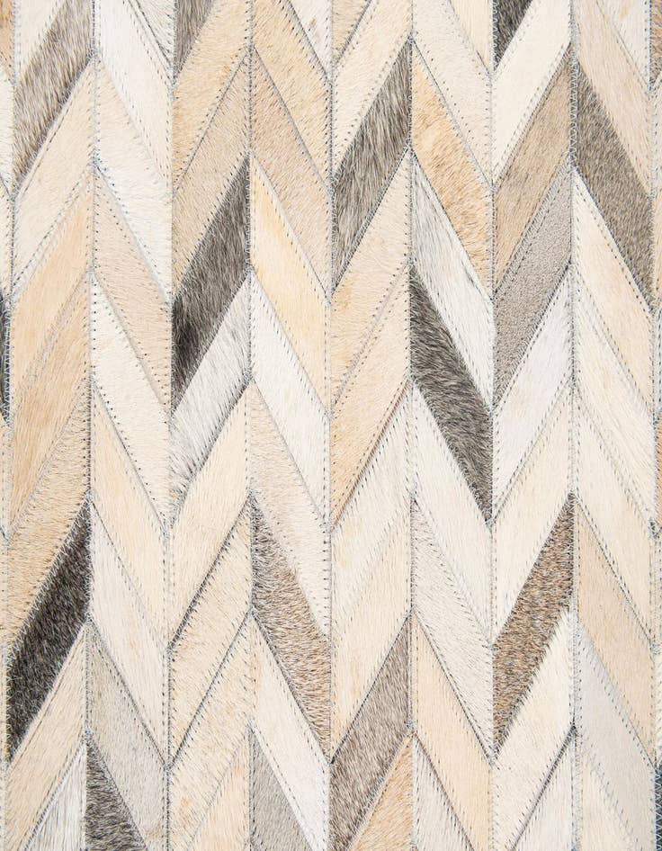 Detail image of  4' x 6' 1 Cowhide Stocks Rug