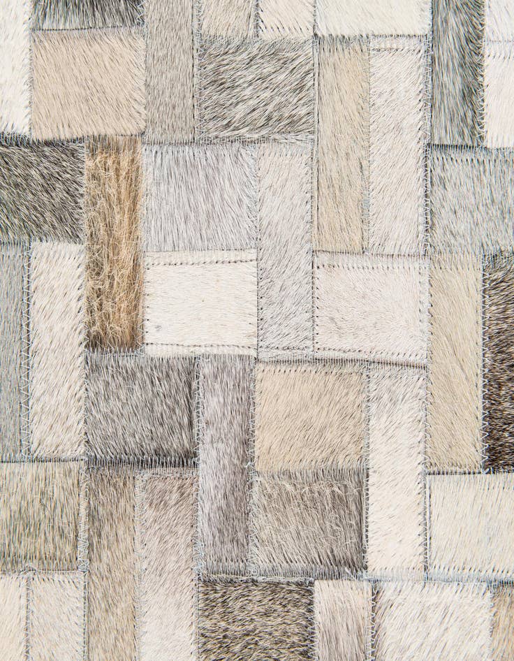 Detail image of  4' 1 x 6' 1 Cowhide Stocks Rug