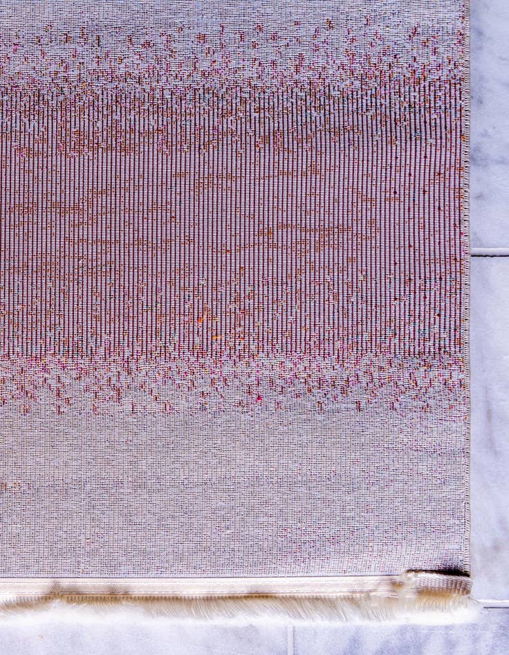 Detail image of 2' 2 x 3' Dakota Rug