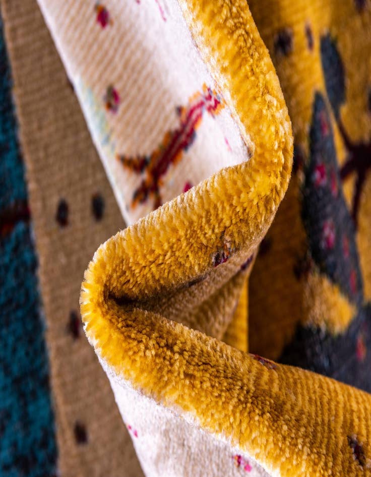 Detail image of  4' 3 x 6' Dakota Rug