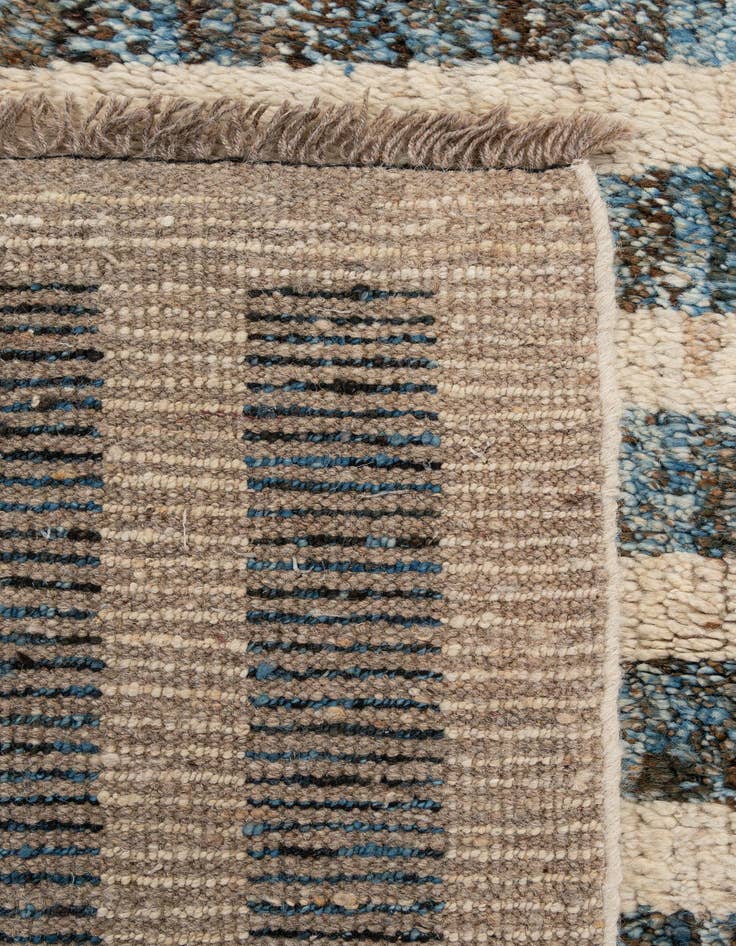Detail image of  6' 11 x 9' 8  Hand Knotted Darya Wool Rug