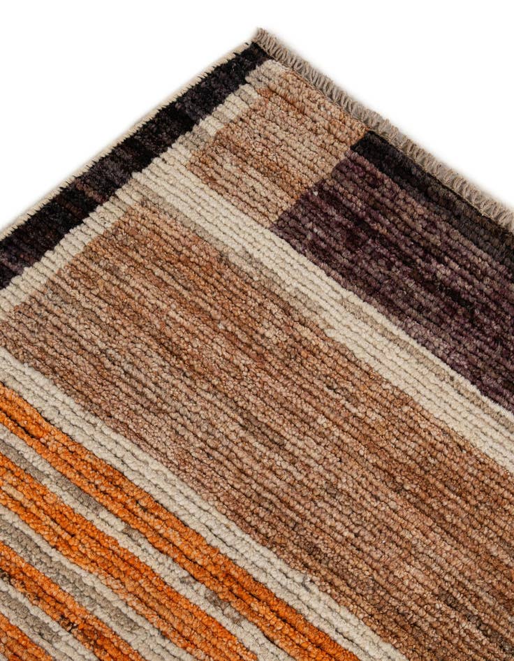 Detail image of  8' 2 x 9' 10  Hand Knotted Darya Wool Rug