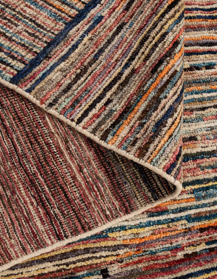 Detail image of  8' 5 x 9' 8  Hand Knotted Darya Wool Rug
