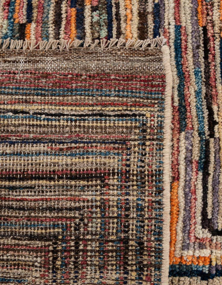 Detail image of  8' 5 x 9' 8  Hand Knotted Darya Wool Rug