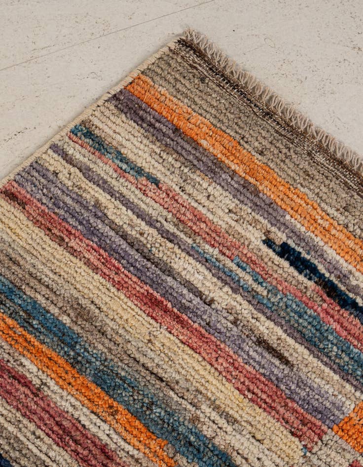 Detail image of  8' 2 x 9' 11  Hand Knotted Darya Wool Rug