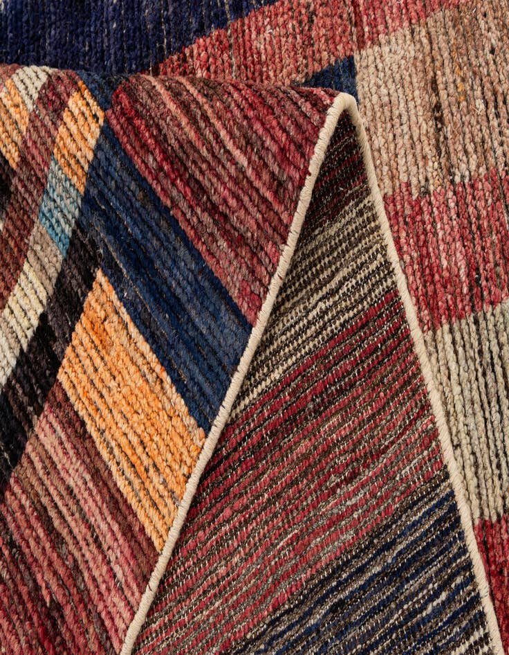 Detail image of  8' 4 x 9' 9  Hand Knotted Darya Wool Rug