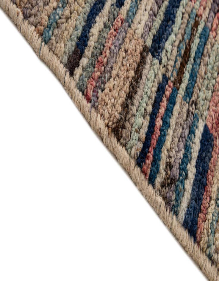 Detail image of  8' 2 x 9' 10  Hand Knotted Darya Wool Rug