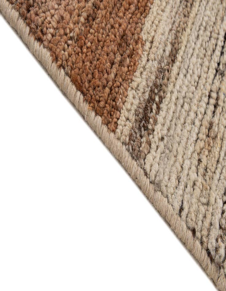 Detail image of  8' 7 x 9' 8  Hand Knotted Darya Wool Rug