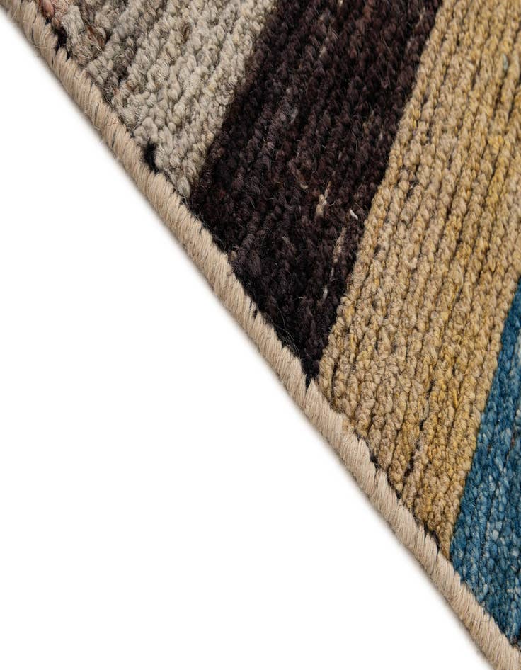 Detail image of  8' 10 x 9' 11  Hand Knotted Darya Wool Rug