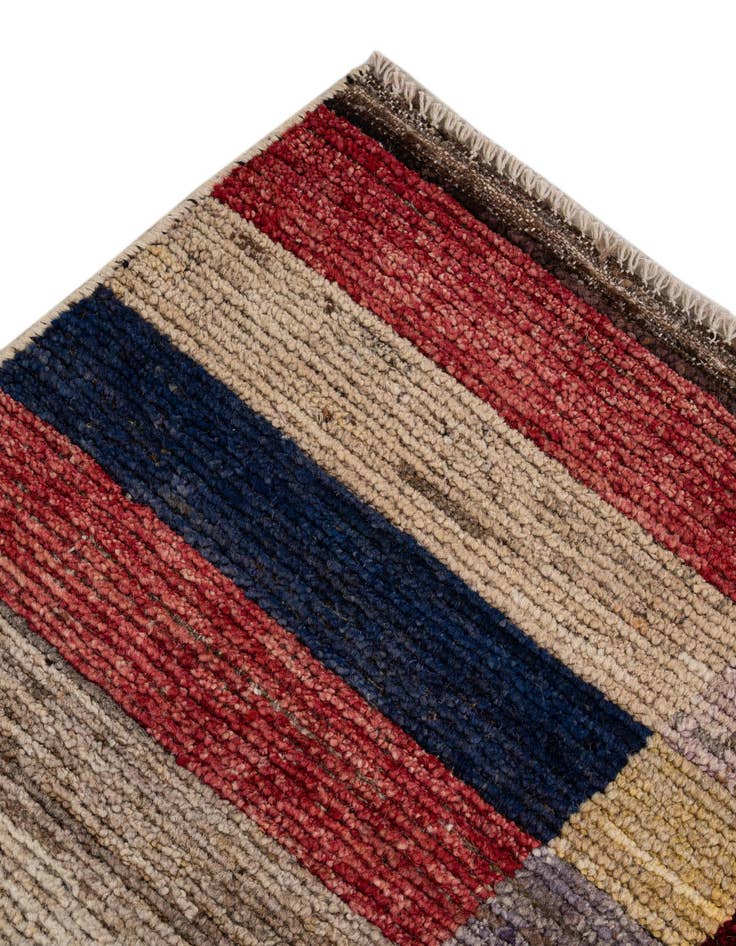 Detail image of  8' 10 x 9' 11  Hand Knotted Darya Wool Rug