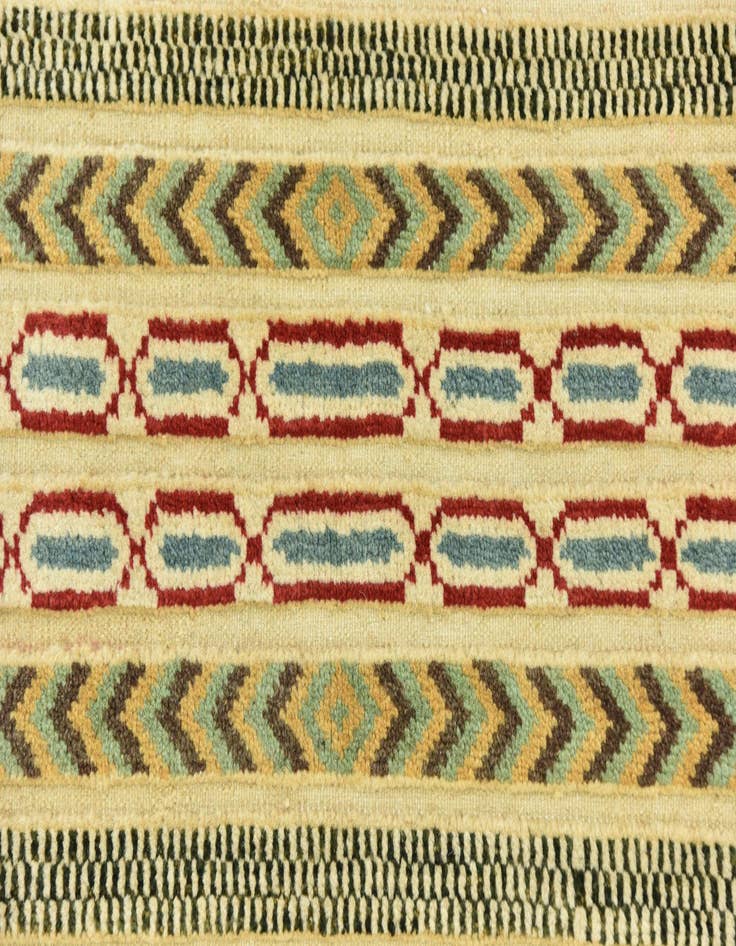 Detail image of  3' 3 x 5' 1  Hand Knotted Darya Rug
