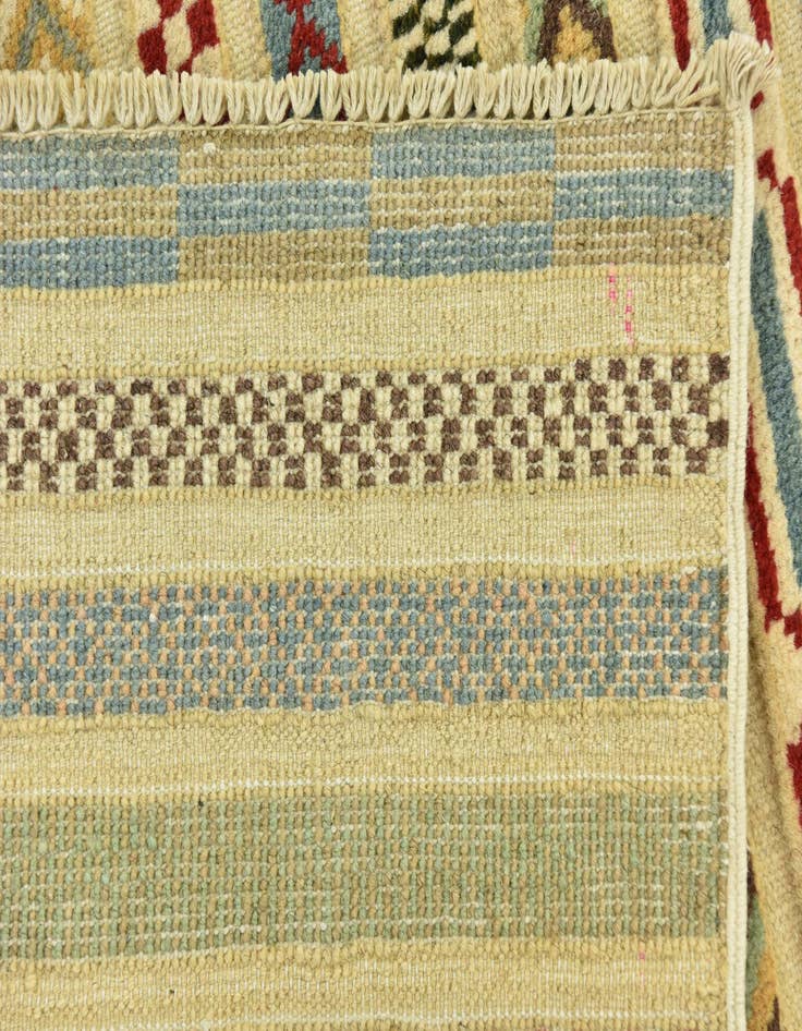 Detail image of  3' 3 x 5' 1  Hand Knotted Darya Rug