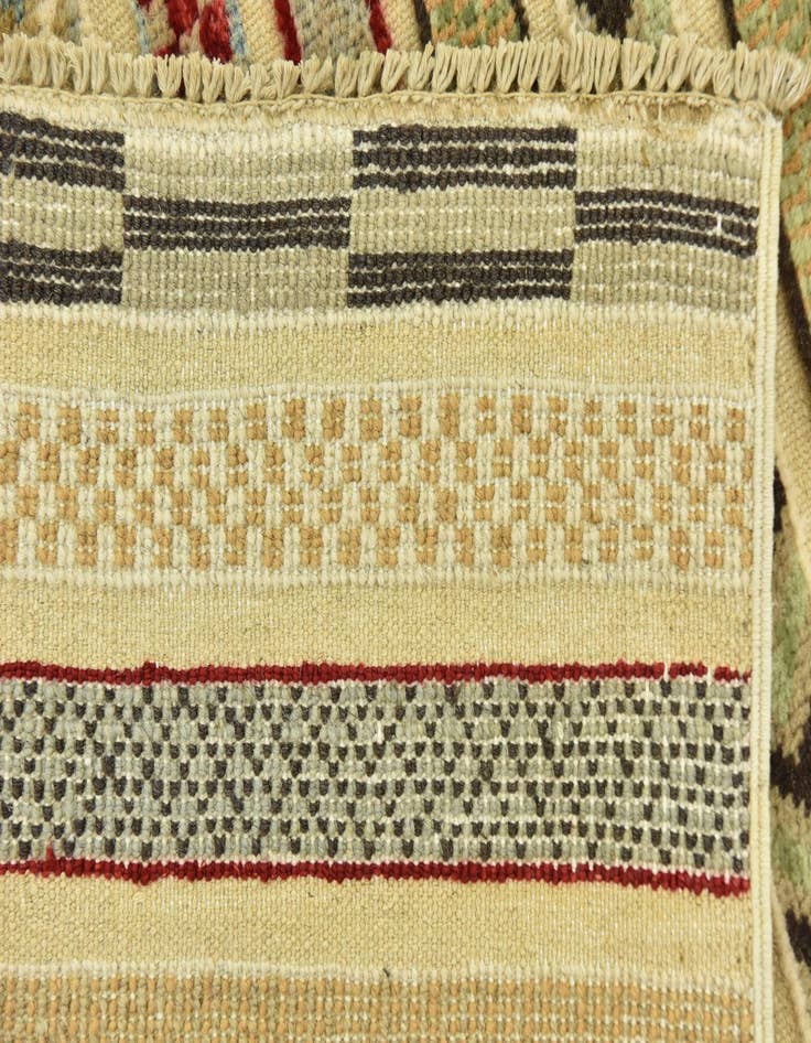 Detail image of  3' 2 x 5'  Hand Knotted Darya Rug