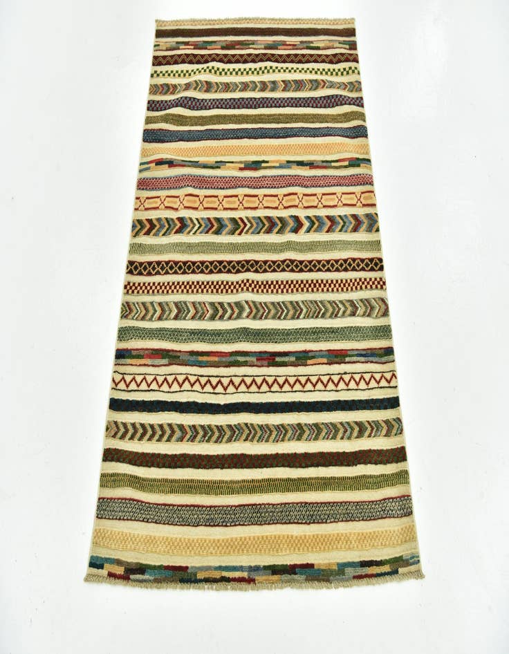 Detail image of  3' 4 x 4' 10  Hand Knotted Darya Rug