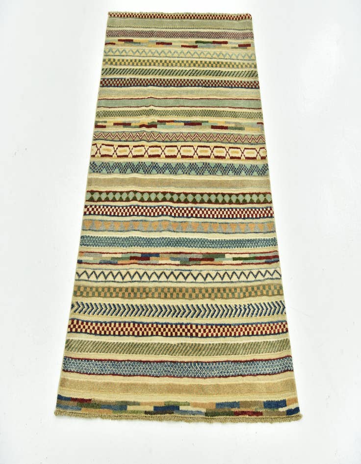 Detail image of  3' 4 x 4' 11  Hand Knotted Darya Rug