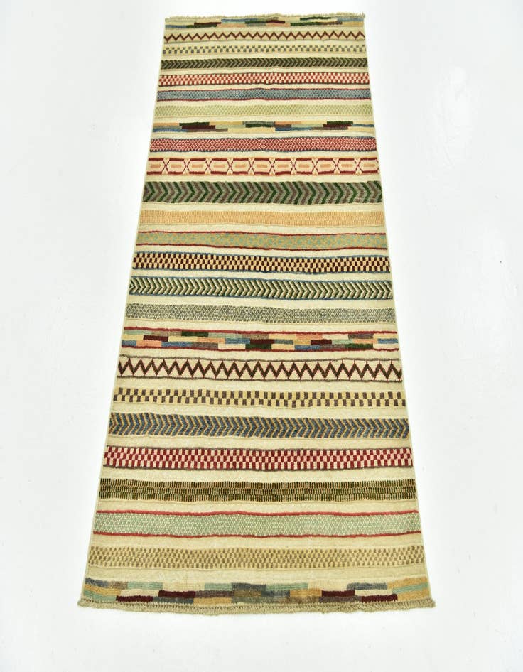 Detail image of  3' 2 x 4' 11  Hand Knotted Darya Rug