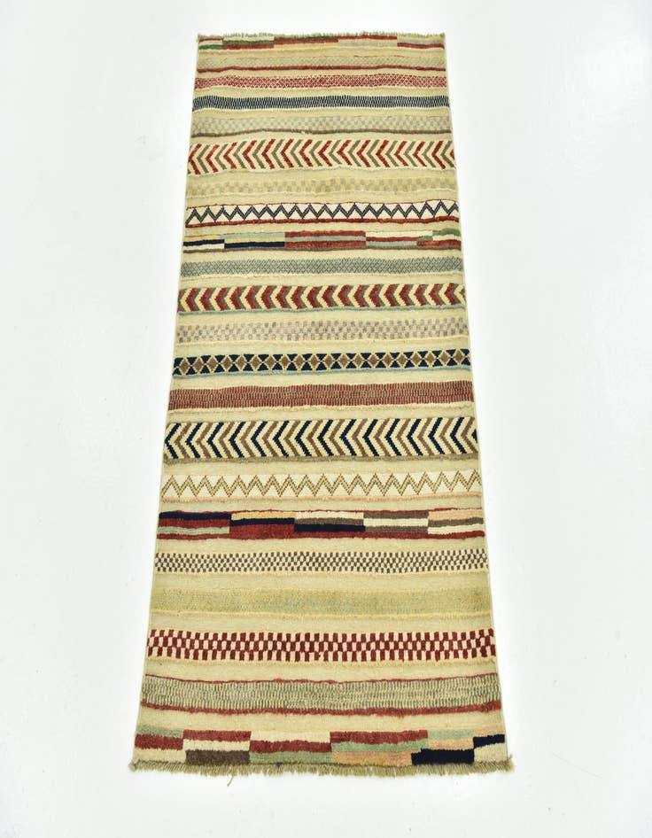 Detail image of  2' 8 x 4' 1  Hand Knotted Darya Rug