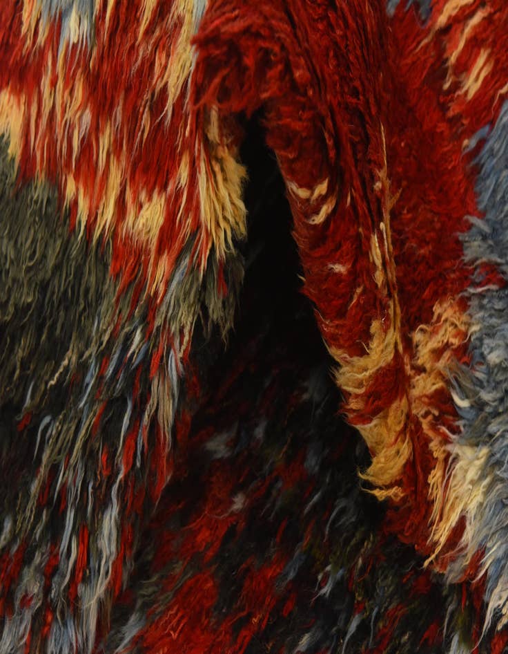 Detail image of  6' 4 x 9' 7  Hand Knotted Darya Wool Rug