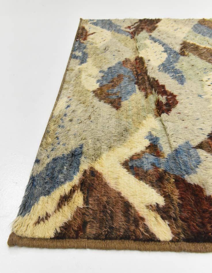 Detail image of  6' 7 x 9' 4  Hand Knotted Darya Wool Rug