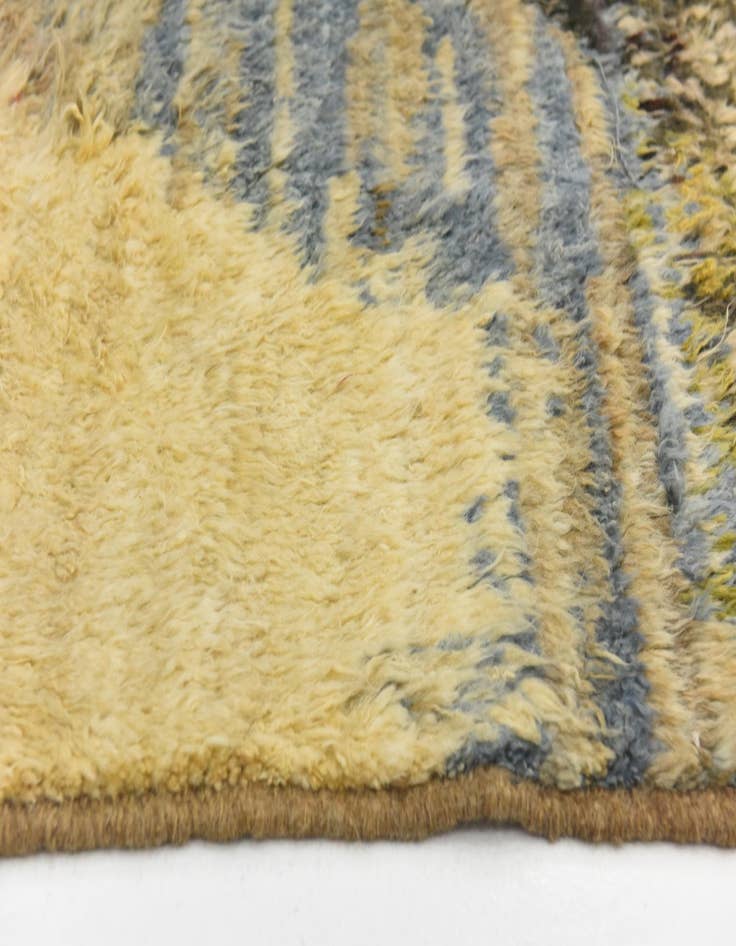 Detail image of  6' 5 x 9' 10  Hand Knotted Darya Wool Rug