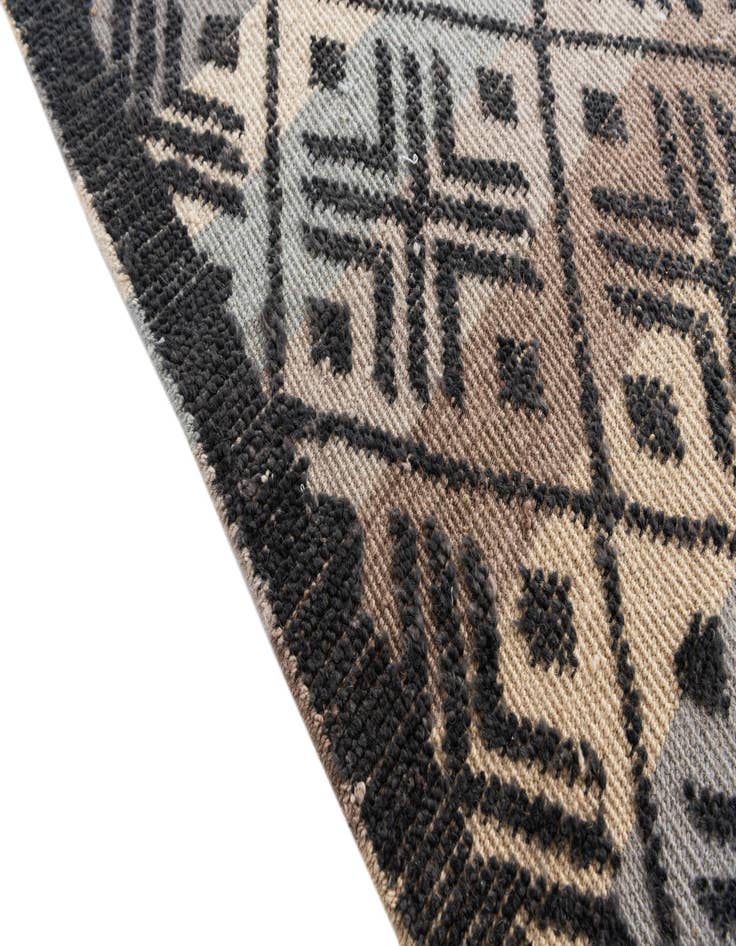 Detail image of  10' x 14' 5  Hand Knotted Darya Wool Rug