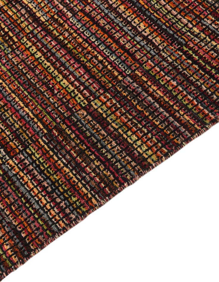 Detail image of  5' 7 x 7' 10  Hand Knotted Darya Wool Rug