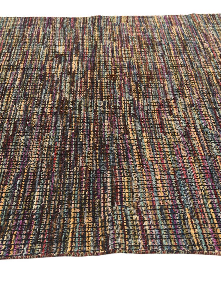 Detail image of  5' 5 x 8'  Hand Knotted Darya Wool Rug