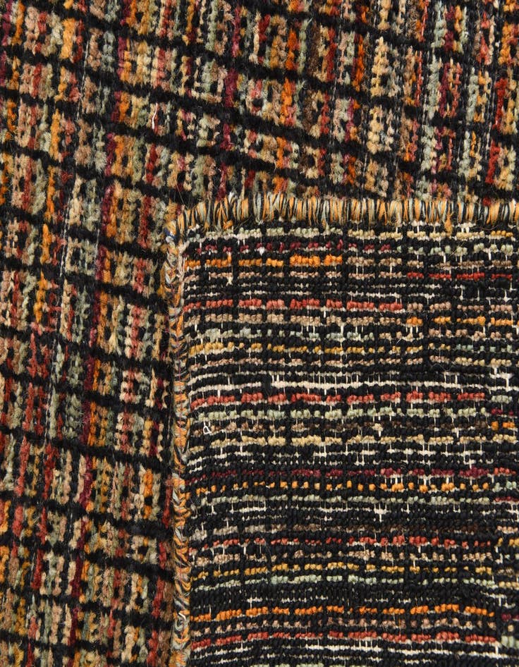 Detail image of  5' 5 x 8' 9  Hand Knotted Darya Wool Rug