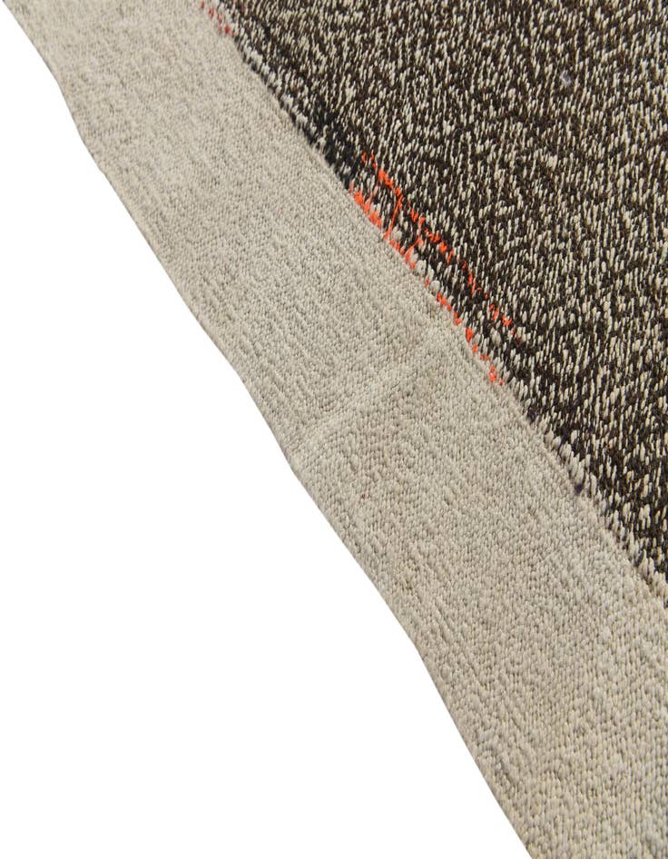 Detail image of  7' x 9' 4  Hand Woven Darya Wool Rug