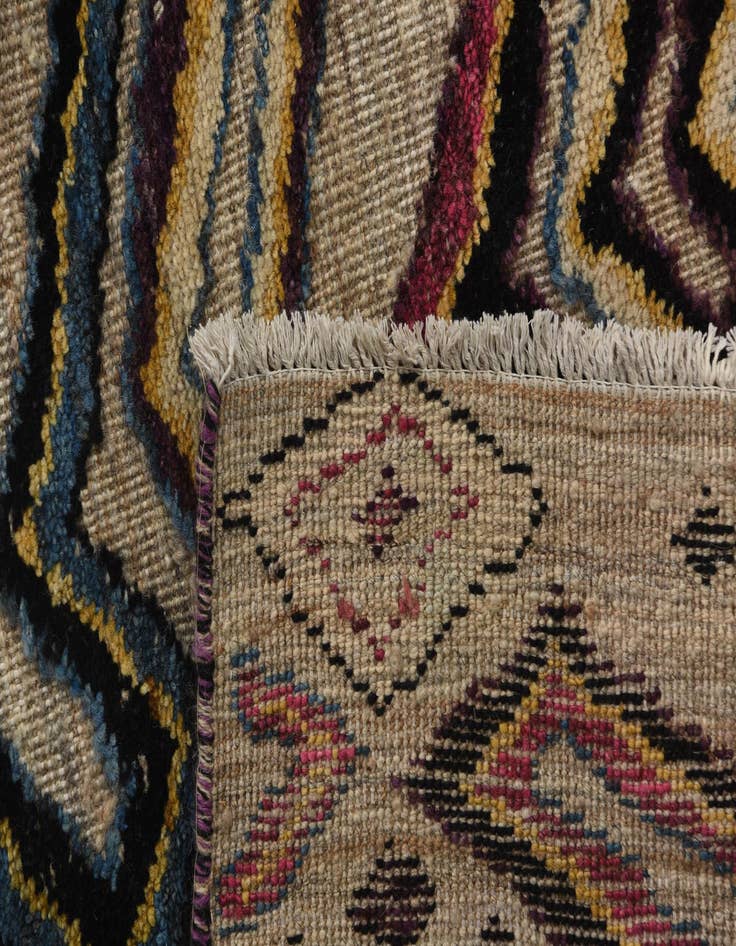 Detail image of  8' x 10' 1  Hand Knotted Darya Wool Rug