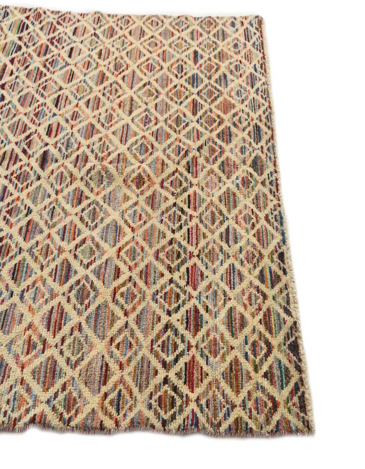 Detail image of  5' 3 x 7'  Hand Knotted Darya Wool Rug