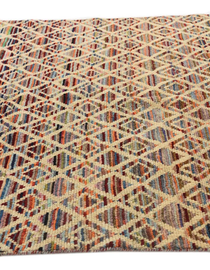 Detail image of  5' 3 x 7'  Hand Knotted Darya Wool Rug