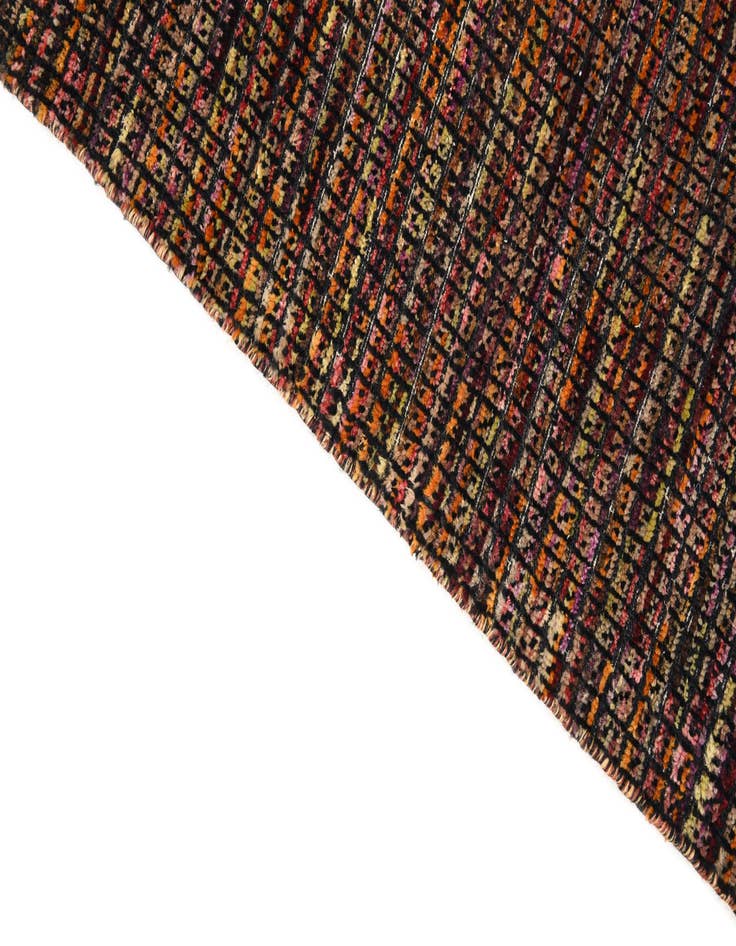 Detail image of  5' 3 x 8' 2  Hand Knotted Darya Wool Rug