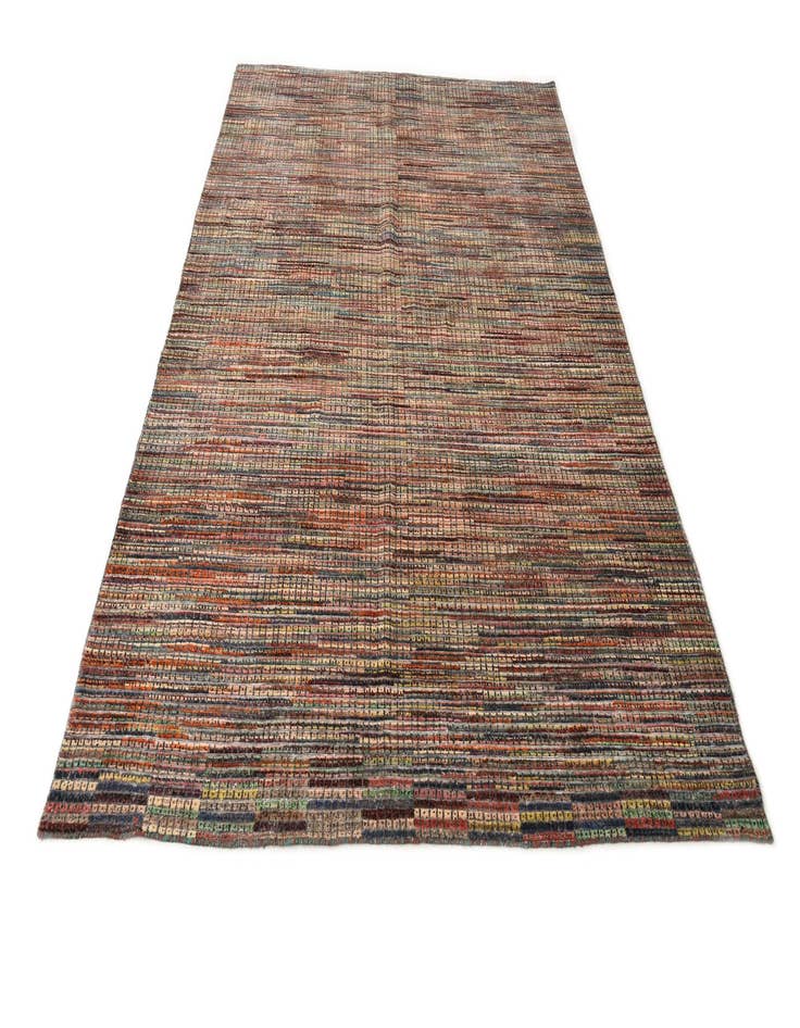 Detail image of  6' 5 x 9' 10  Hand Knotted Darya Wool Rug