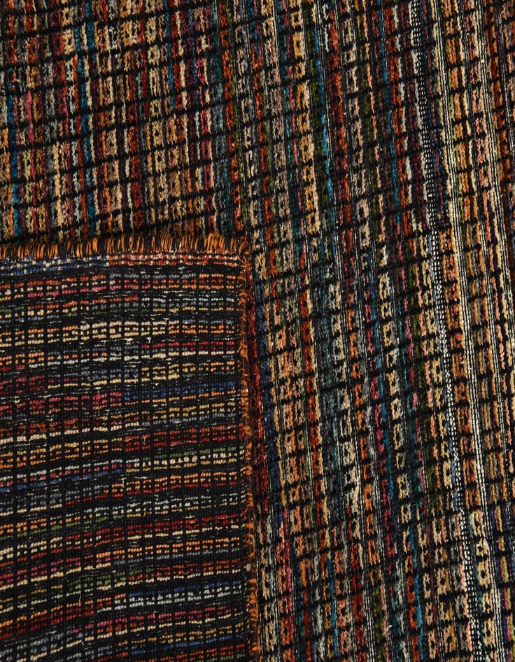 Detail image of  5' 3 x 8'  Hand Knotted Darya Wool Rug