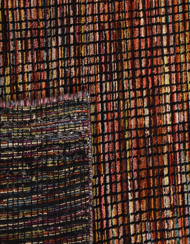 Detail image of  5' 6 x 8' 6  Hand Knotted Darya Wool Rug